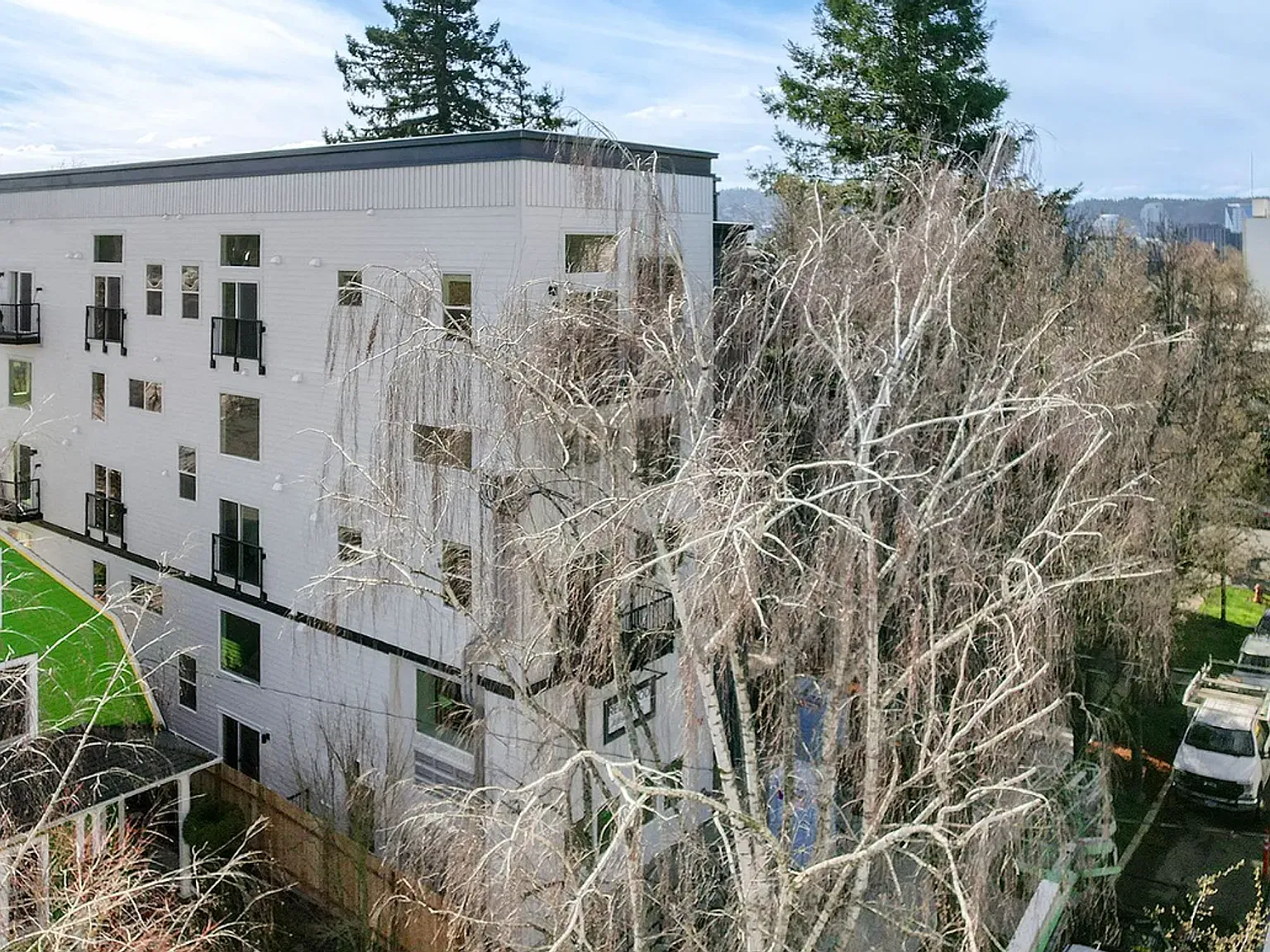 Redwood Lofts and Flats — Photo 2