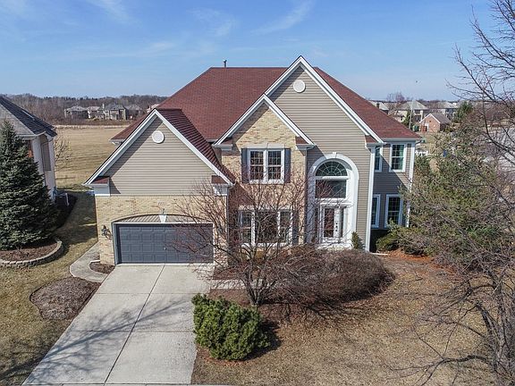 2nd image of 2275 Brookwood Dr