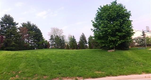 2nd image of 31 Foxglove Cir