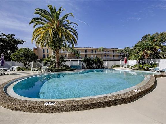 5th image of 225 Country Club Dr #1403