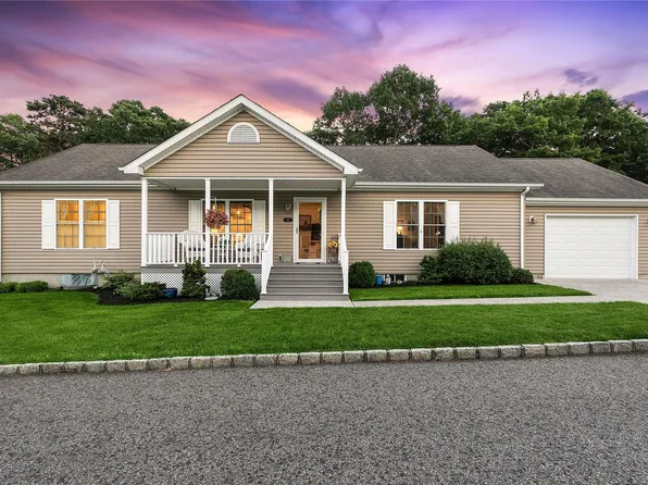1407-277 Middle Road #277, Calverton, NY 11933