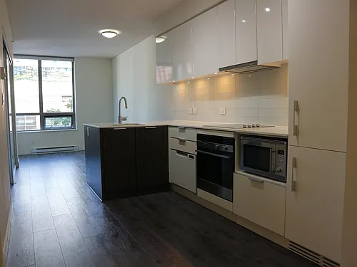 1308 Hornby St #503 Photo 1