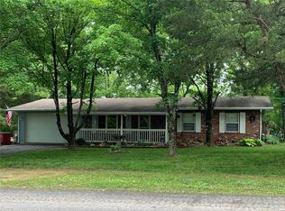 3614 Glenview Dr, De Soto, MO