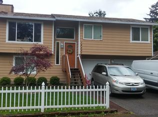 14527 SE Center St #1, Portland, OR 97236