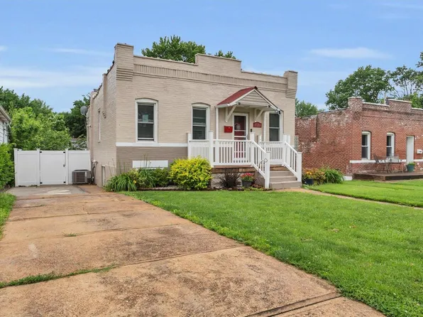 4044 Walsh St, Saint Louis, MO 63116