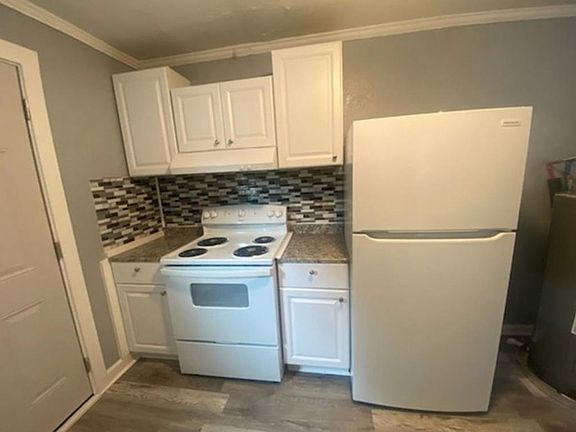 4th image of 2314 6th St
