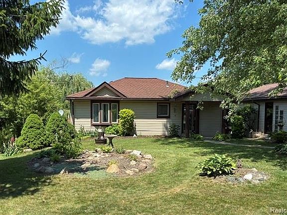 3rd image of 16280 Softwater Lake Dr