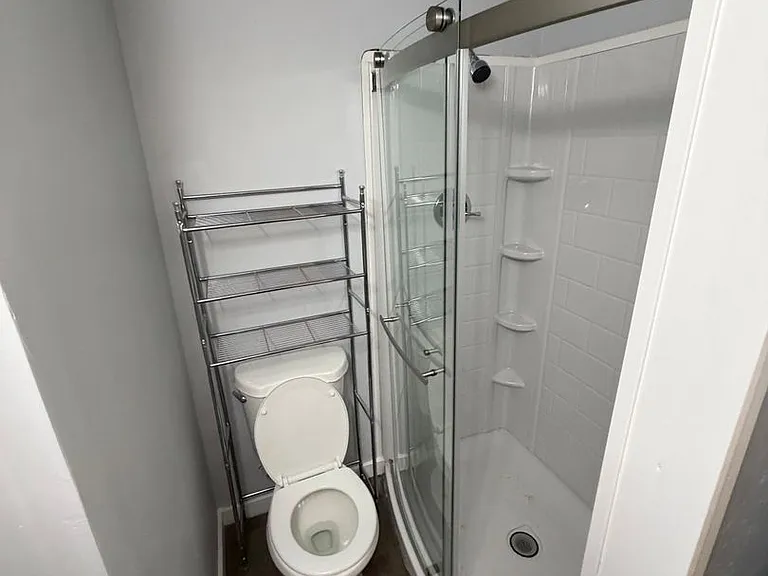 506 West Babcock — Photo 9