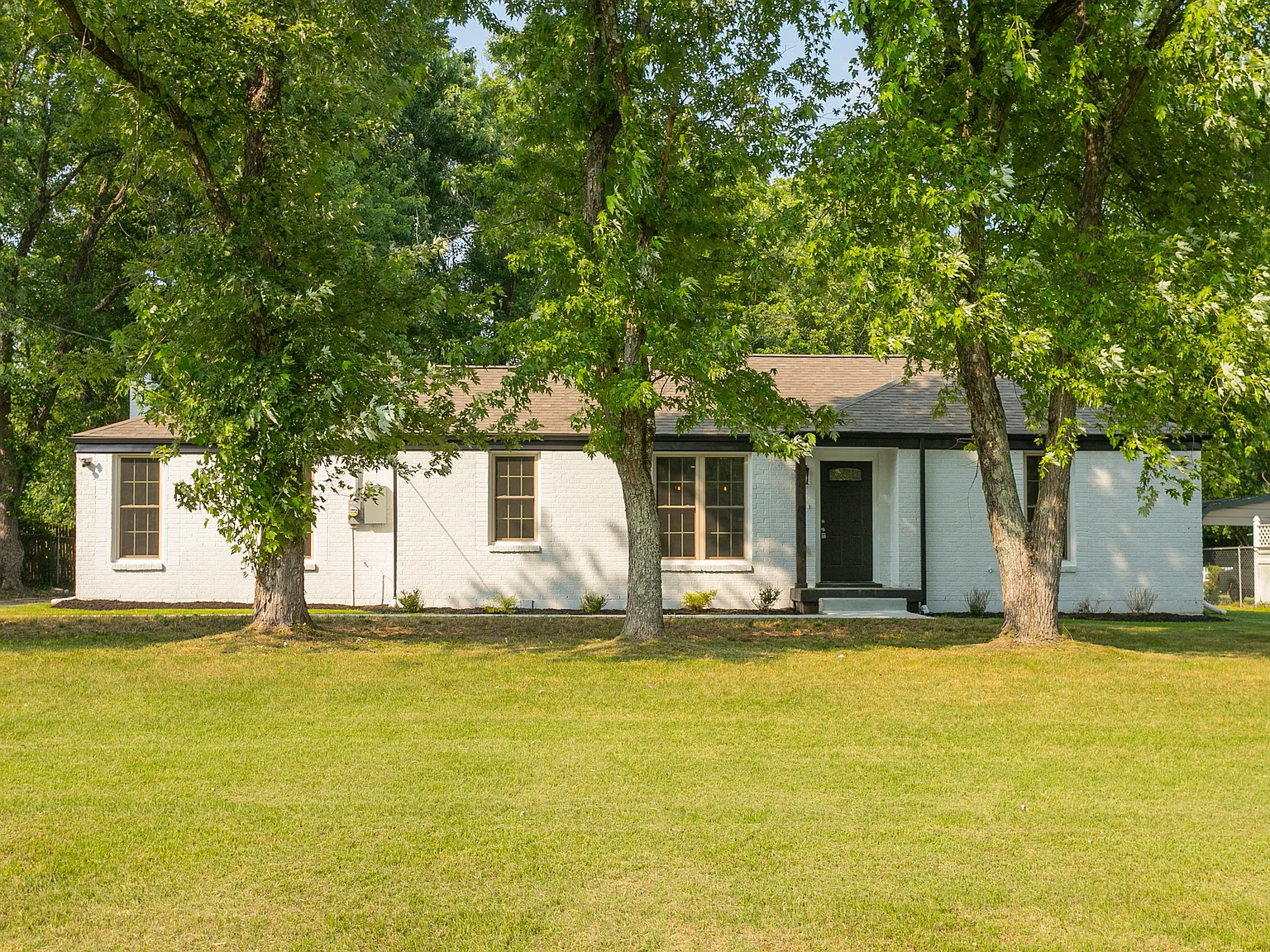 3 bed, 1803 sqft, $2,600 — Photo 3