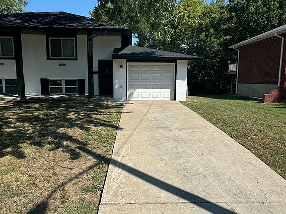 3rd image of 4932 Powell Ave #4930