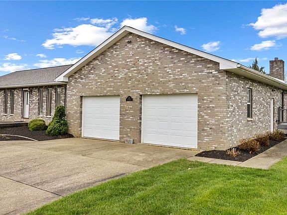 2nd image of 211 Flintwood Dr