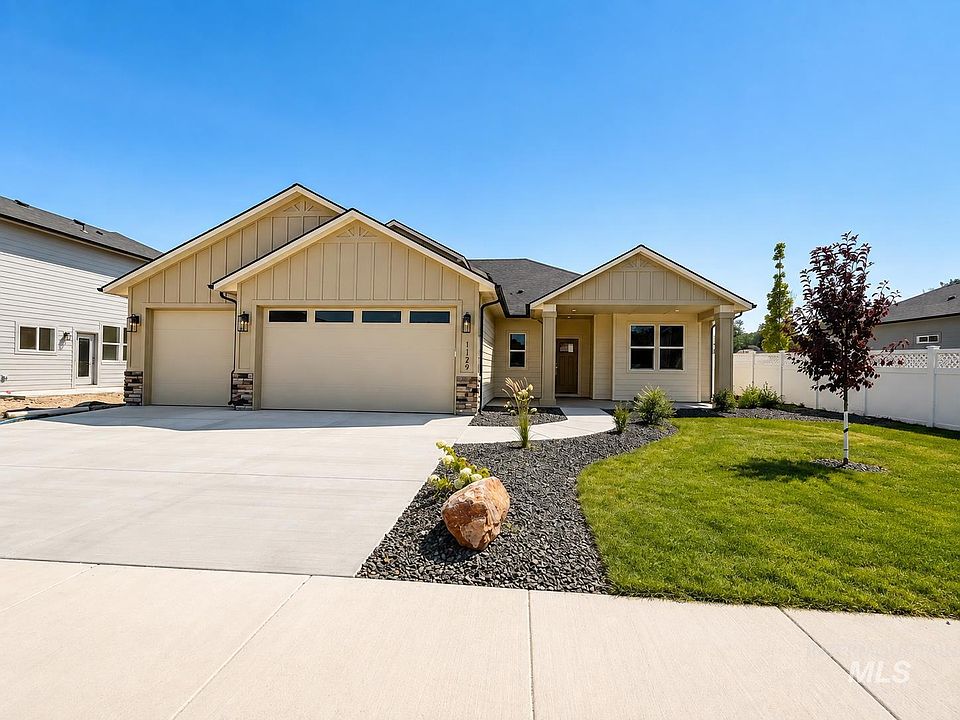 1st image of 1129 W Recess Way