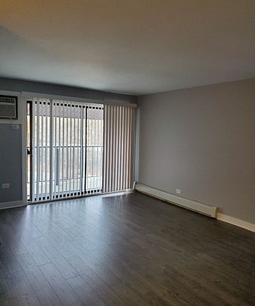 5th image of 7010 W 110th St Unit 11