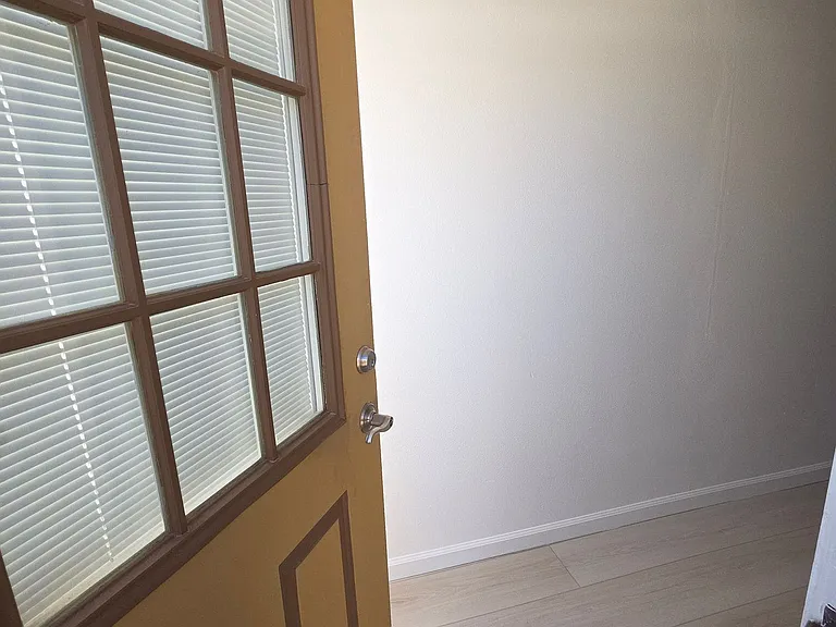 240-246 Cruzero St #244 — Photo 3