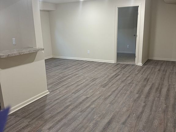 4th image of 2305 Round Rd #2