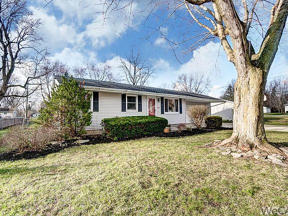 3rd image of 2417 Southland Pl