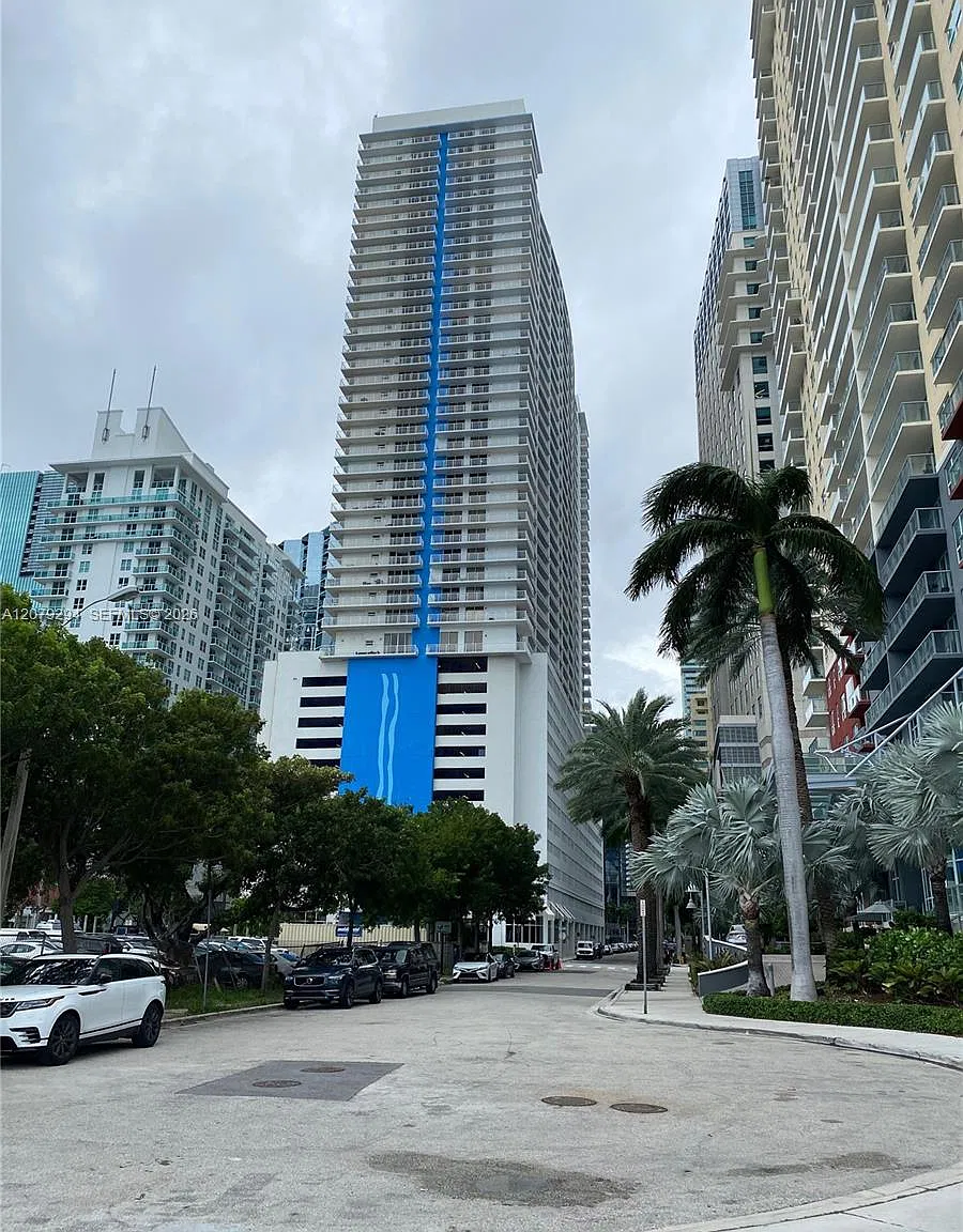 The Club At Brickell Bay — Photo 1