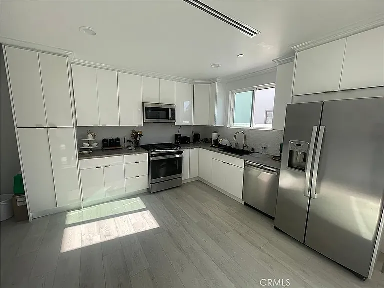 3416 11th Ave — Photo 22