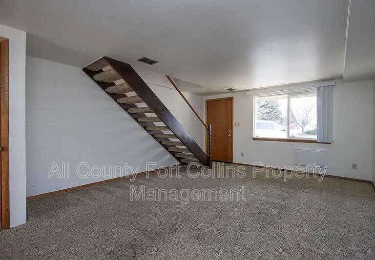 1408 S Douty Ave #1 — Photo 3