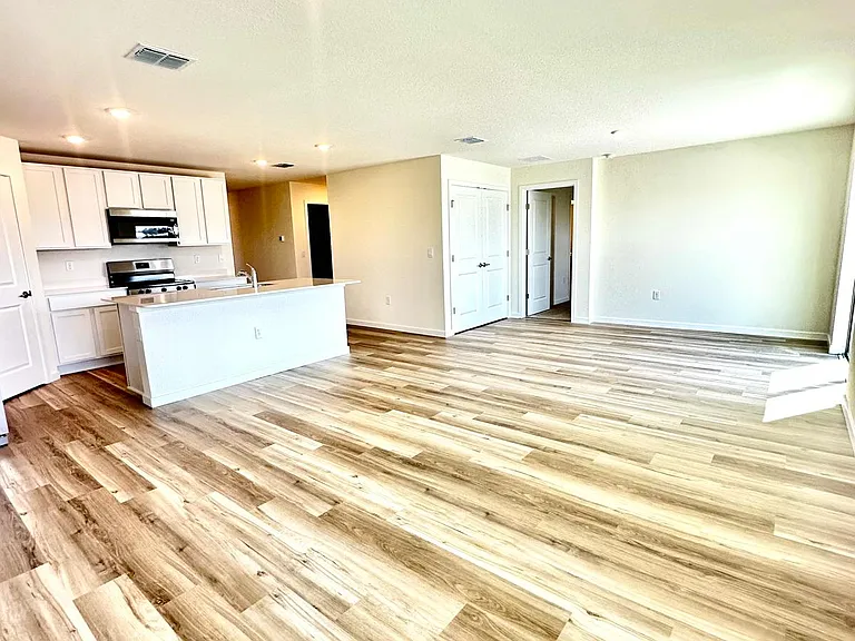 5844 SW 132nd Pl — Photo 10