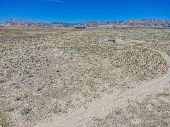 3rd image of 2088 16th Rd