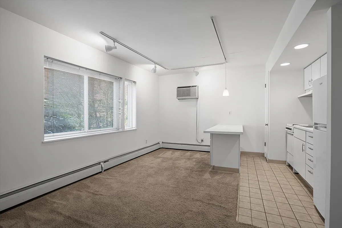 1 bed, $1,395 — Photo 3