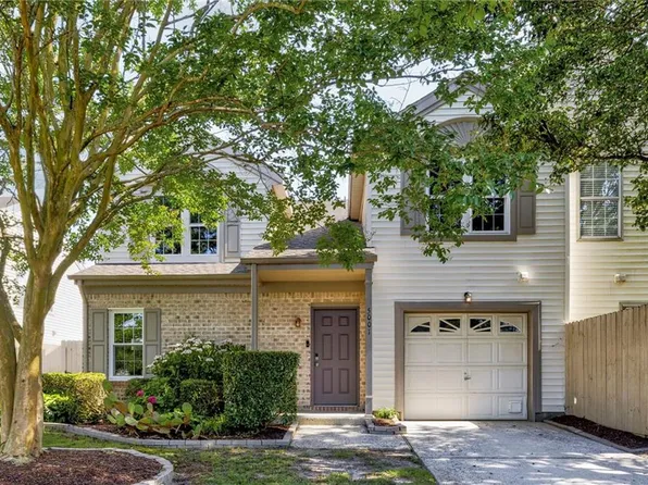 5001 Heathglen Cir, Virginia Beach, VA 23456