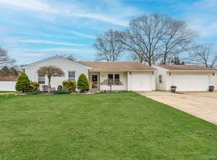 35 Timber Trail Ln, Medford, NY 11763