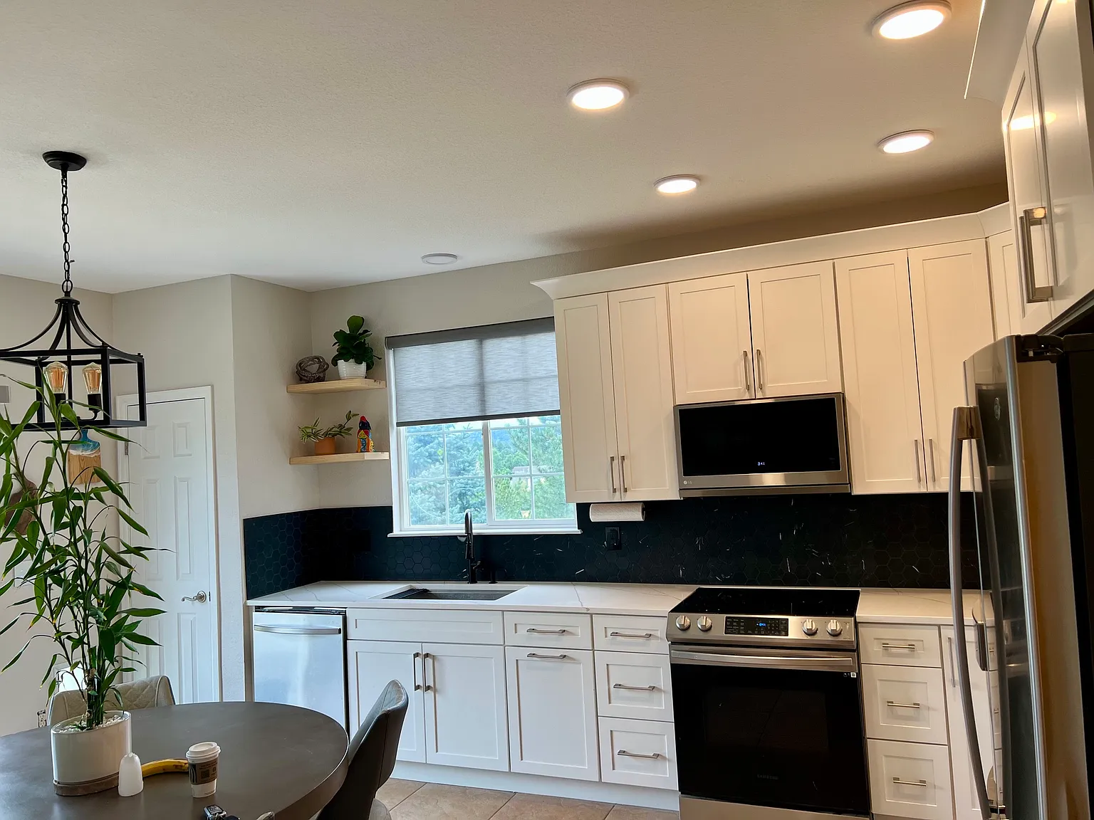 3 bed, 1360 sqft, $2,750 — Photo 2