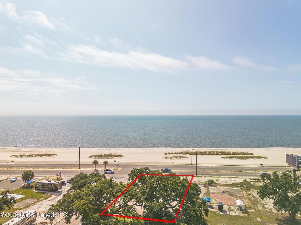 1st image of 690 Beach Dr