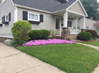 170 Kissane Ave, Brighton, MI 48116