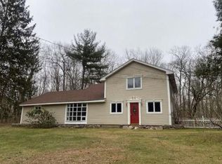 533 W Main St, Amston, CT 06231