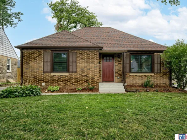 635 S 42nd St, Lincoln, NE 68510