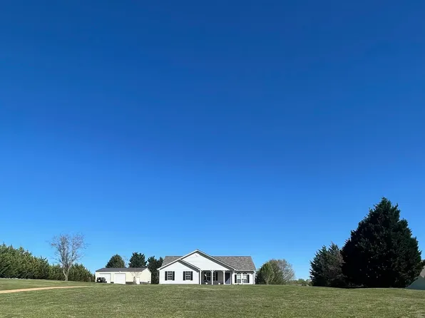 110 Gray Fox Run, Chesnee, SC 29323