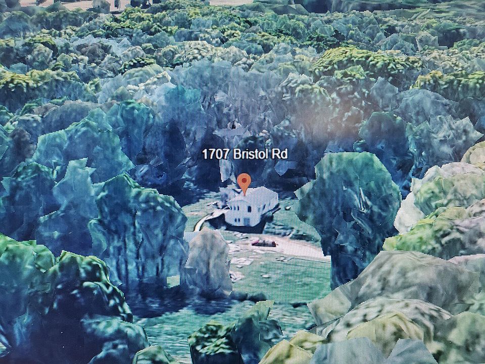 1st image of 1707 W Bristol Rd