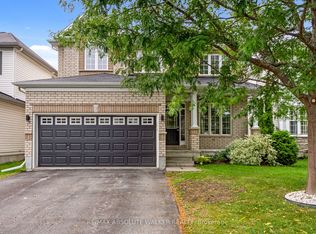 321 Upcountry Dr, Ottawa, ON K2S 2H6