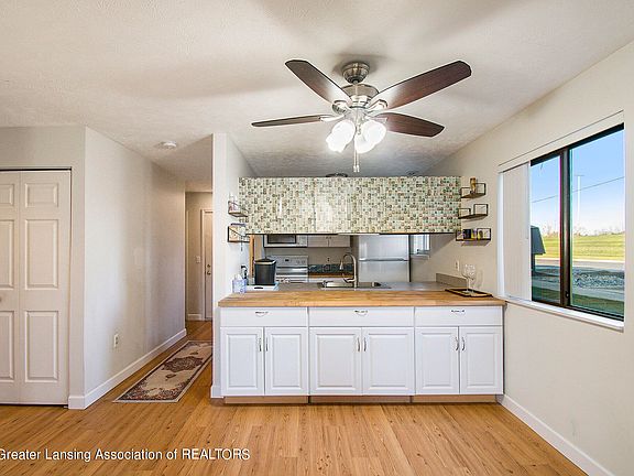 4th image of 1555 W Pond Dr APT 10