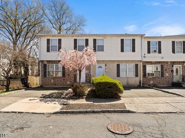 204A N Clinton St, East Orange City, NJ 07017