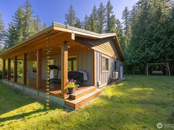 9273 Black Mountain Lane, Maple Falls, WA 98266