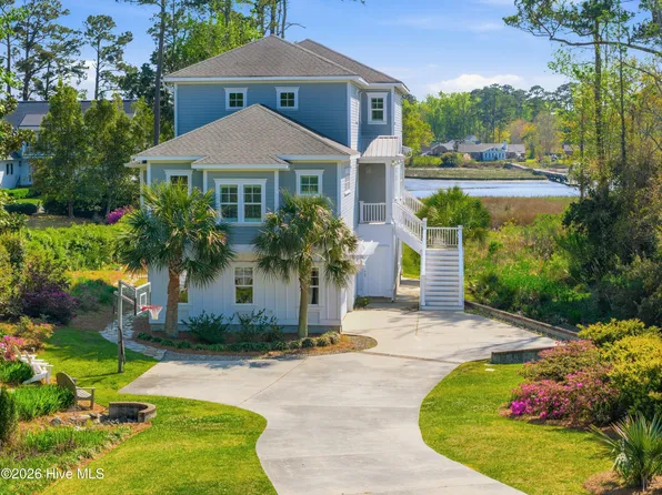 2525 Royal Palm Lane, Wilmington, NC 28409