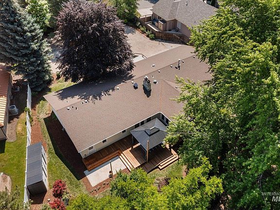 3rd image of 4143 N Kessinger Ln