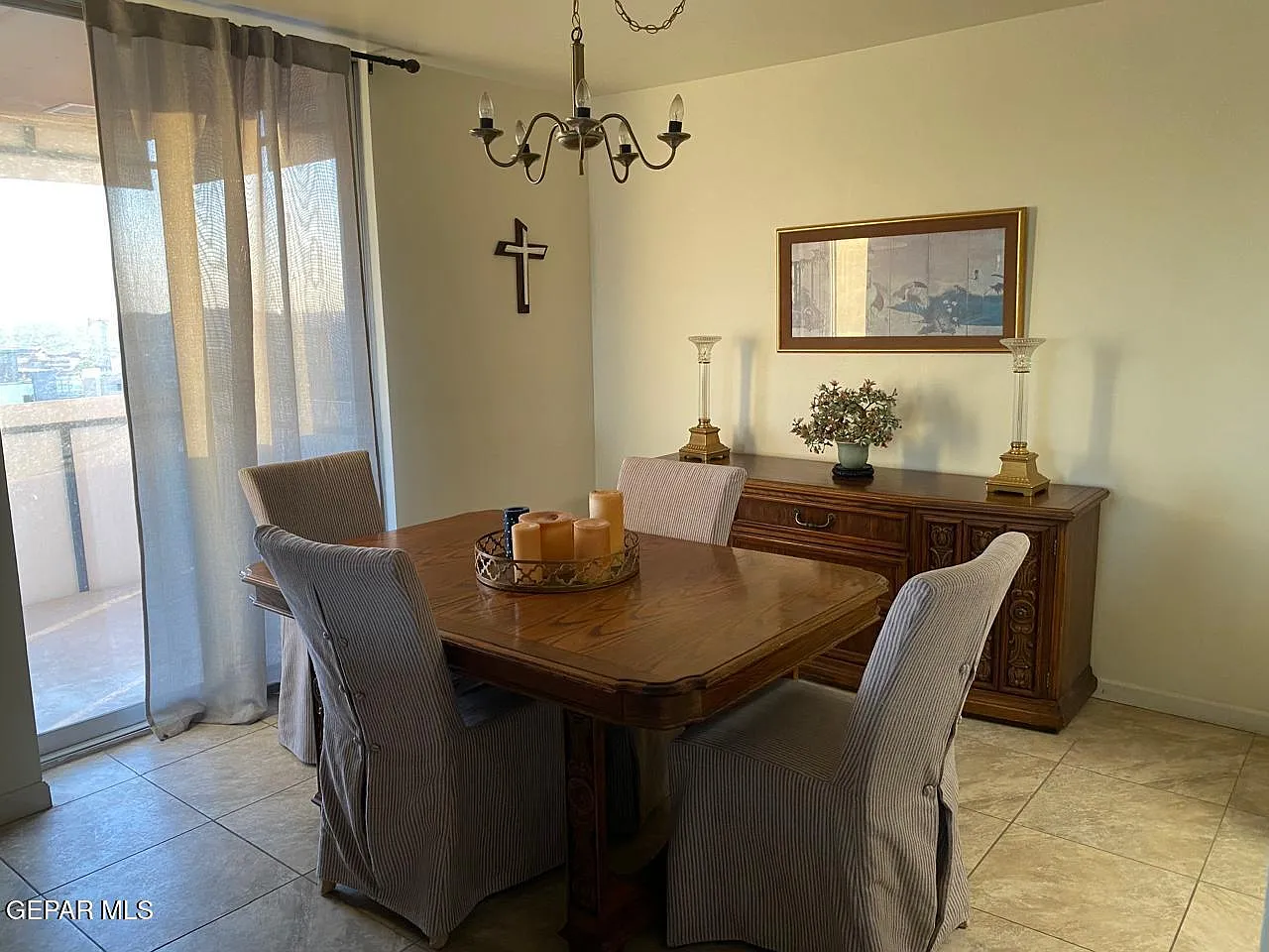 2 bed, 2.0 bath, 1212 sqft, $1,900 — Photo 3