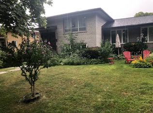 19 Cannon Rd UNIT A, Toronto, ON M8Y1R8