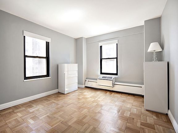 5th image of 2 Tudor City Pl APT 8LN