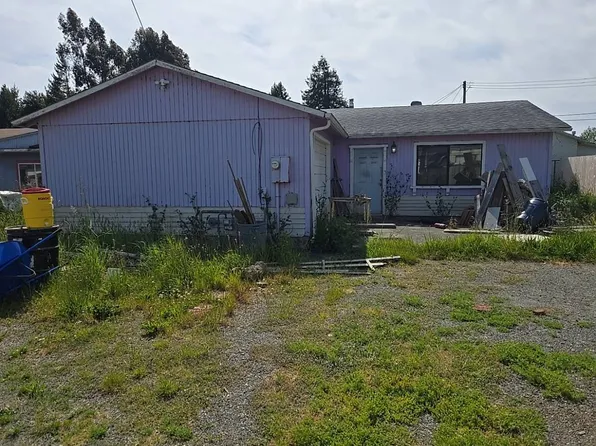 2032 Nelson Rd, McKinleyville, CA 95519