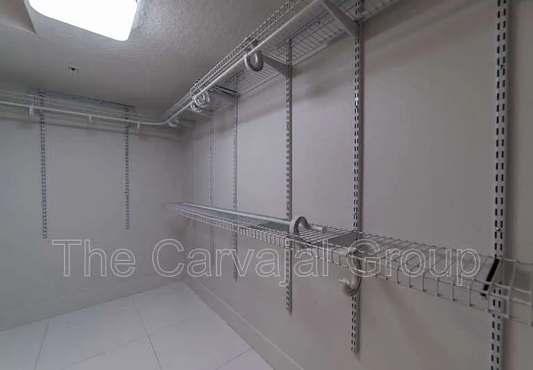 10224 Vickers Ridge Dr — Photo 12