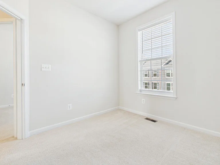 23 Chester Ct — Photo 45