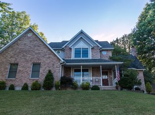 12 Brookshire Ln, Washington, MO 63090