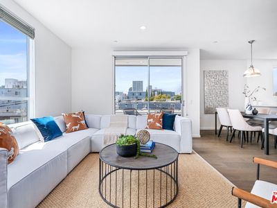 11764 Idaho Ave Unit 301, Los Angeles, CA, 90025