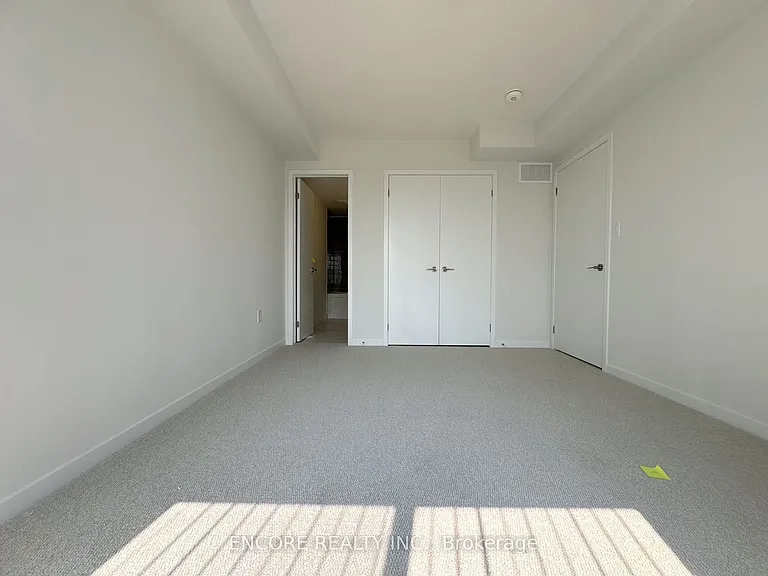 140 Honeycrisp Cres #286 — Photo 11